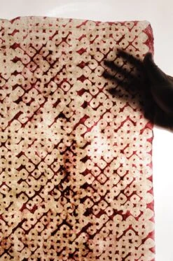 Tapete Dakini Bordeaux -Tapetengeschäft 325111 C Dakini 2880x1440