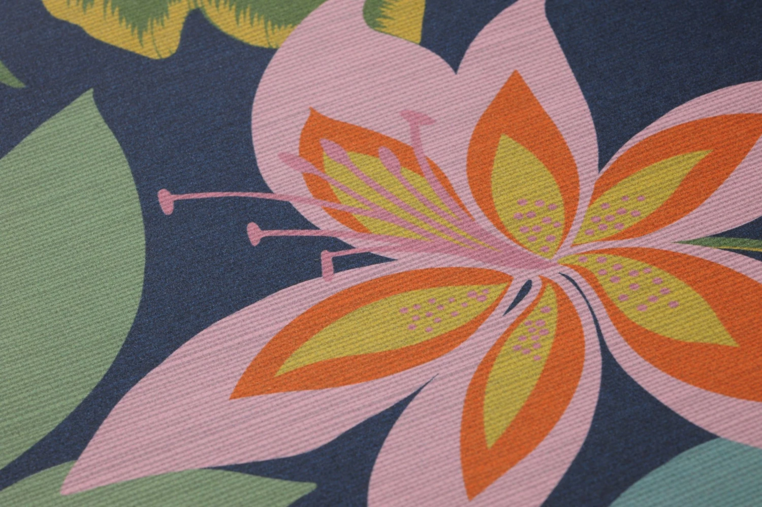 Tapete Enigma Dunkelblau 3 Tapete Enigma Dunkelblau – Bild 3