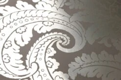 Tapete Nemesis Grau -Tapetengeschäft 820145 1 nemesis52a433d69fc27 2880x1440