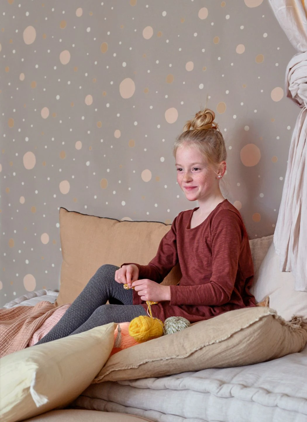 Tapete Confetti Graubeige 3 Tapete Confetti Graubeige – Bild 3