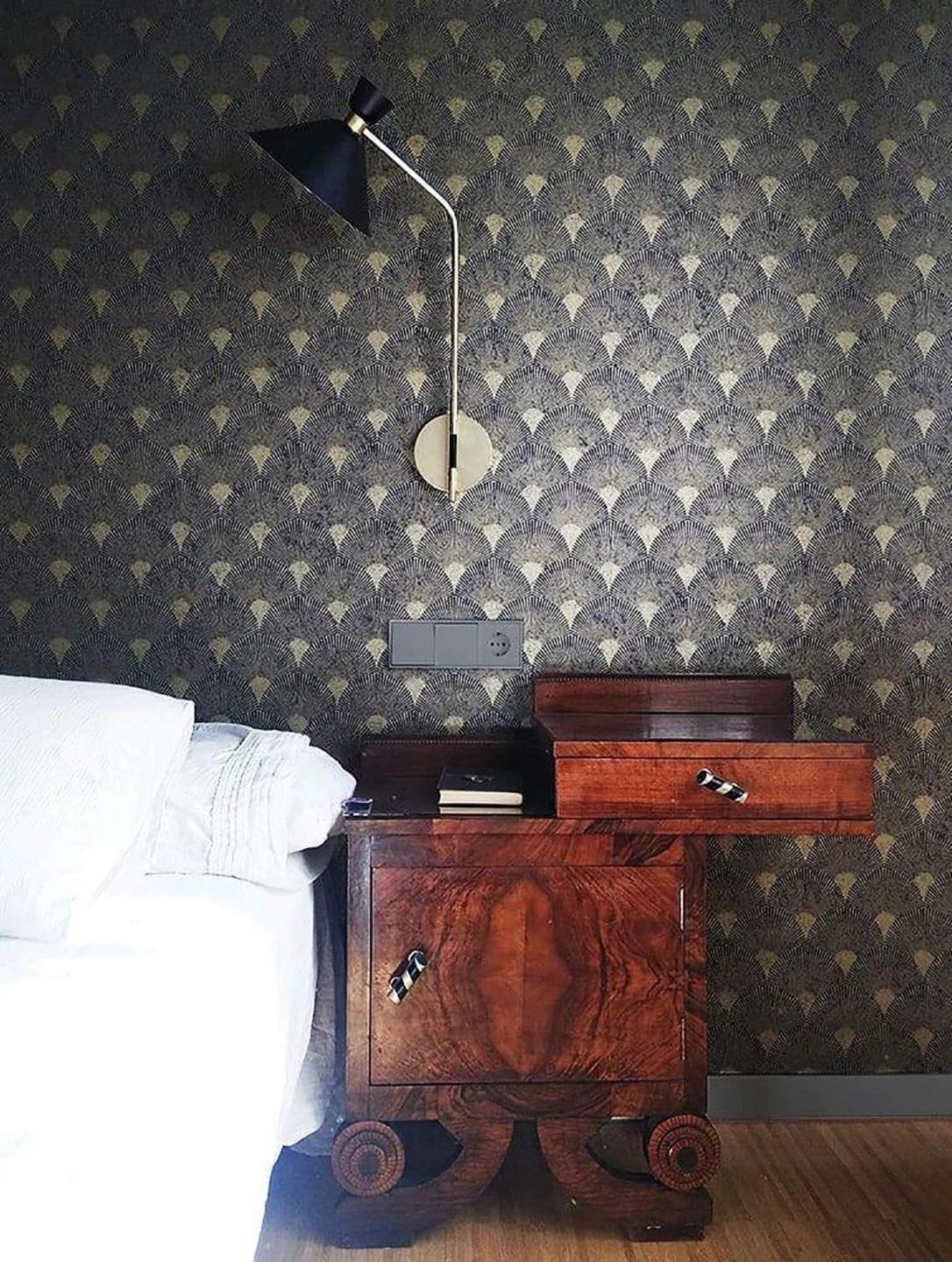 Tapete Helene Schwarzgrau 3 Tapete Helene Schwarzgrau – Bild 3