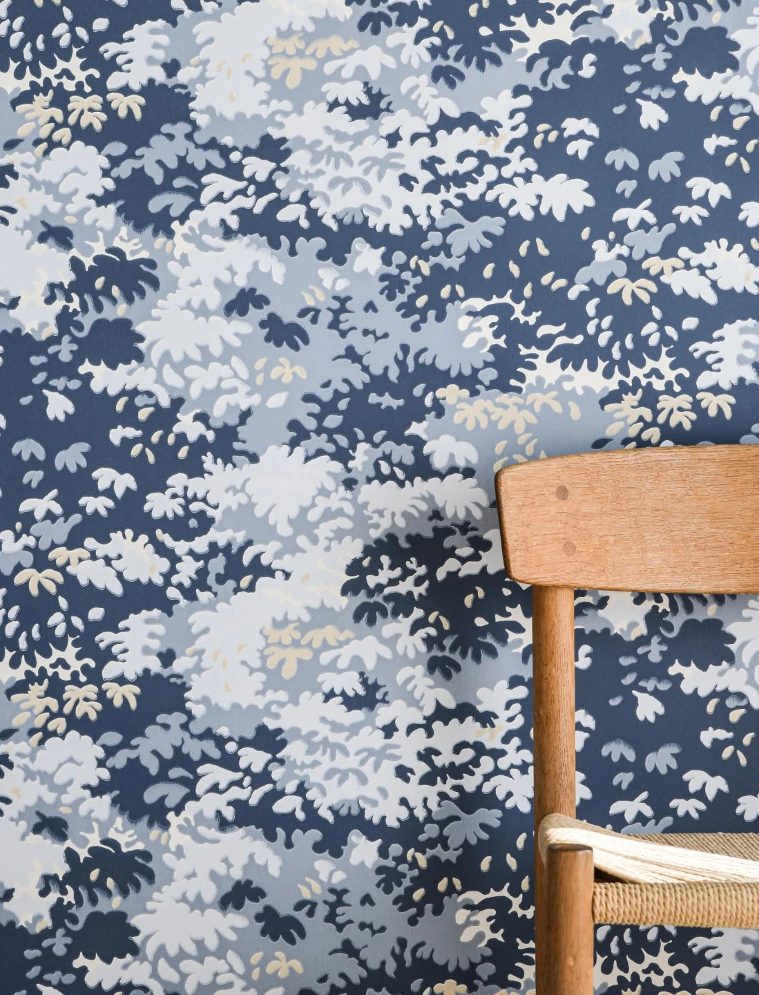 Tapete Into The Woods Blautöne 1 Tapete Into The Woods Blautöne