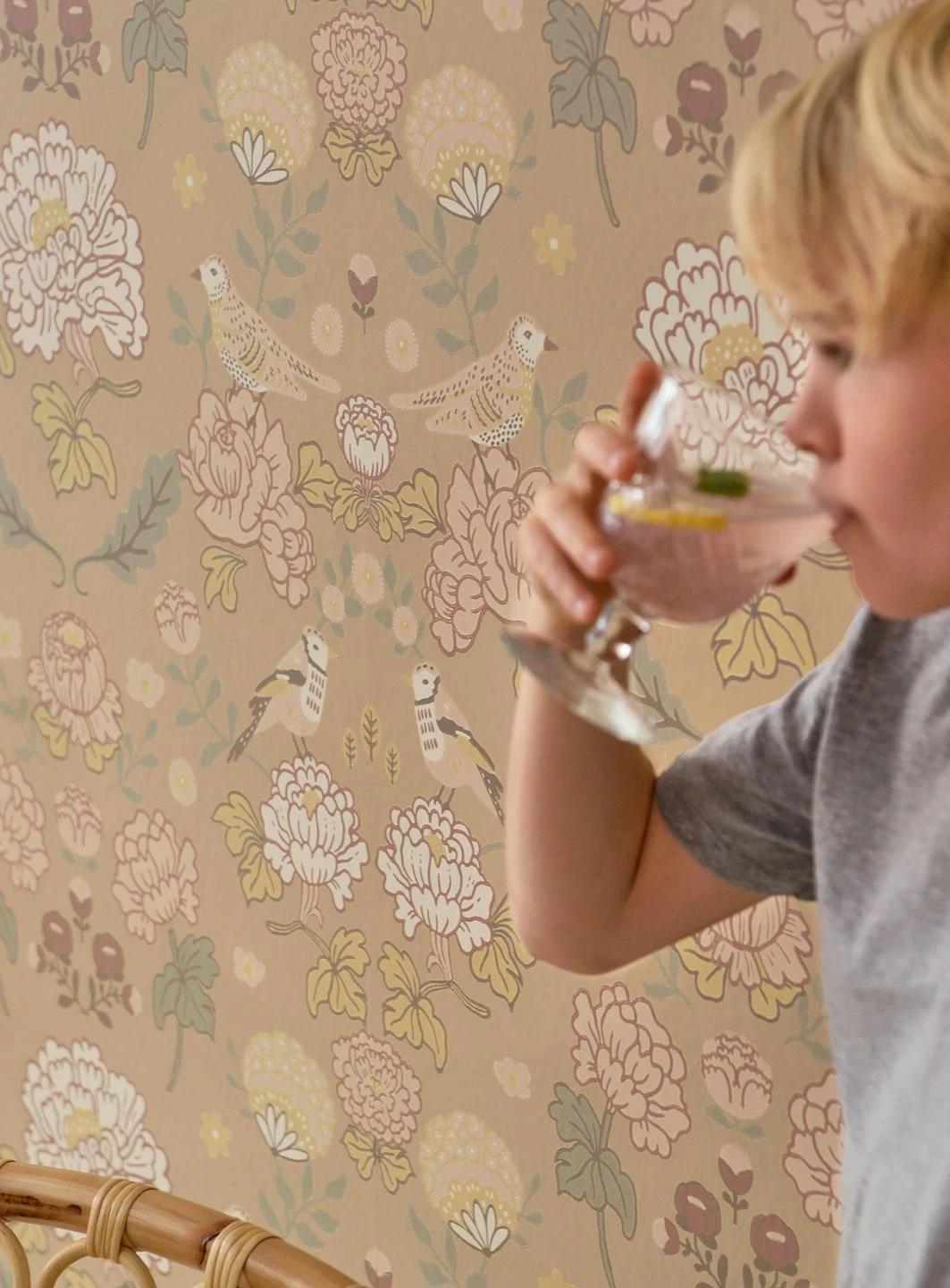 Tapete June Beige 4 Tapete June Beige – Bild 4