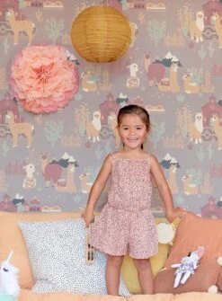 Tapete Lama Village Grauviolett 9 Tapete Lama Village Grauviolett -Tapetengeschäft Lama Village D 389364 2880x1440