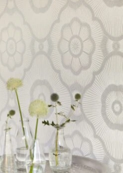 Tapete Riverana Cremeweiss Schimmer