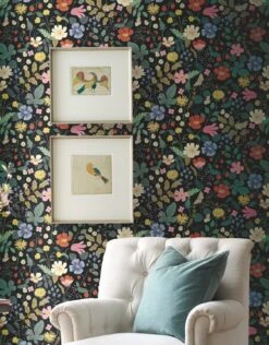 Tapete Strawberry Garden Schwarz -Tapetengeschäft Strawberry Garden B 790504 2880x1440